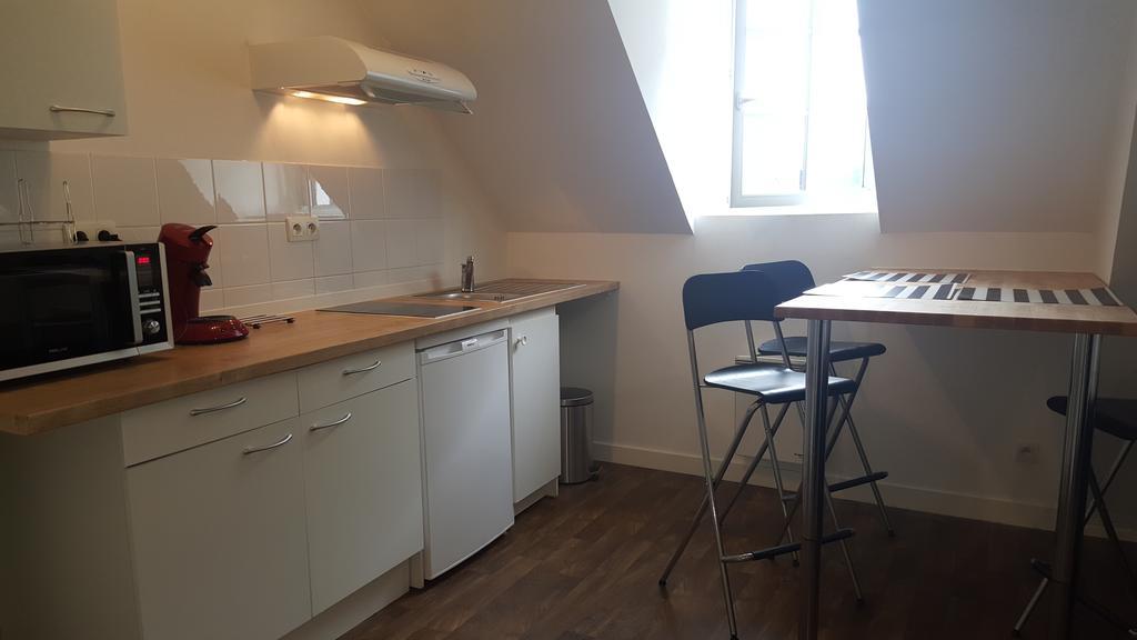 Au Pigeon Blanc Hotel Andouillé Eksteriør billede